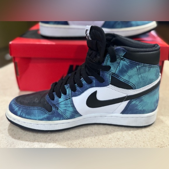 Jordan 1 Retro High Tie Dye OG - Picture 10 of 14